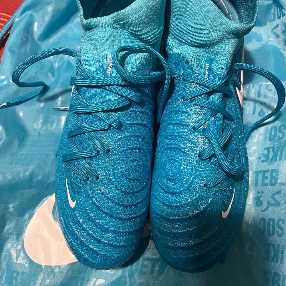 Nike Kids Turquoise Sneakers